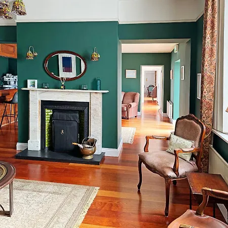 Stella Maris Shore House 4*